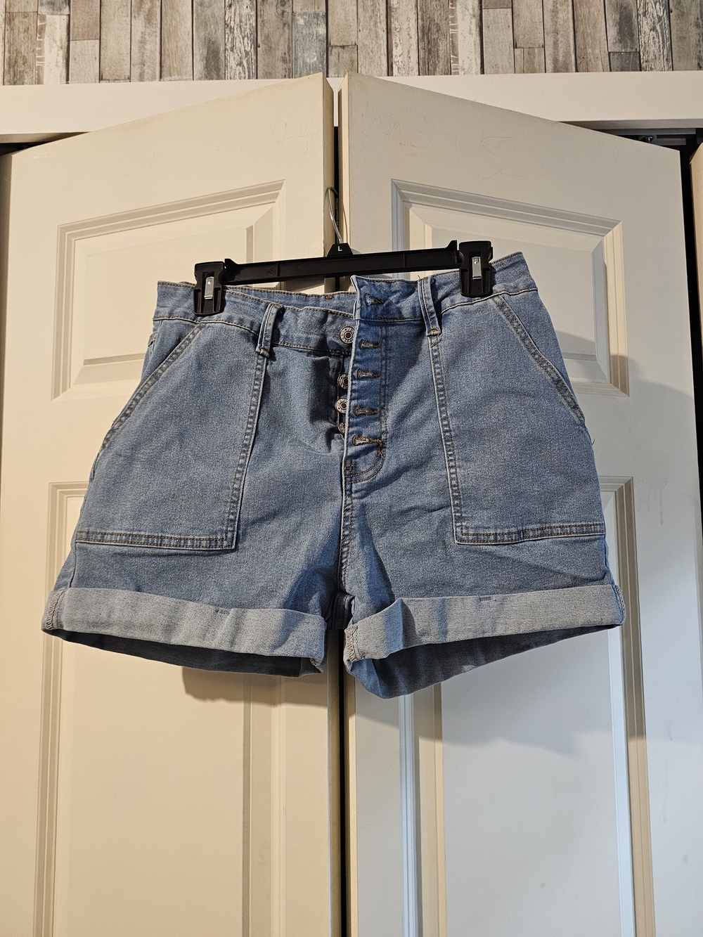 High-Waist Sidefeel Light Denim Button-Front Women’s Jean Shorts Sz 12